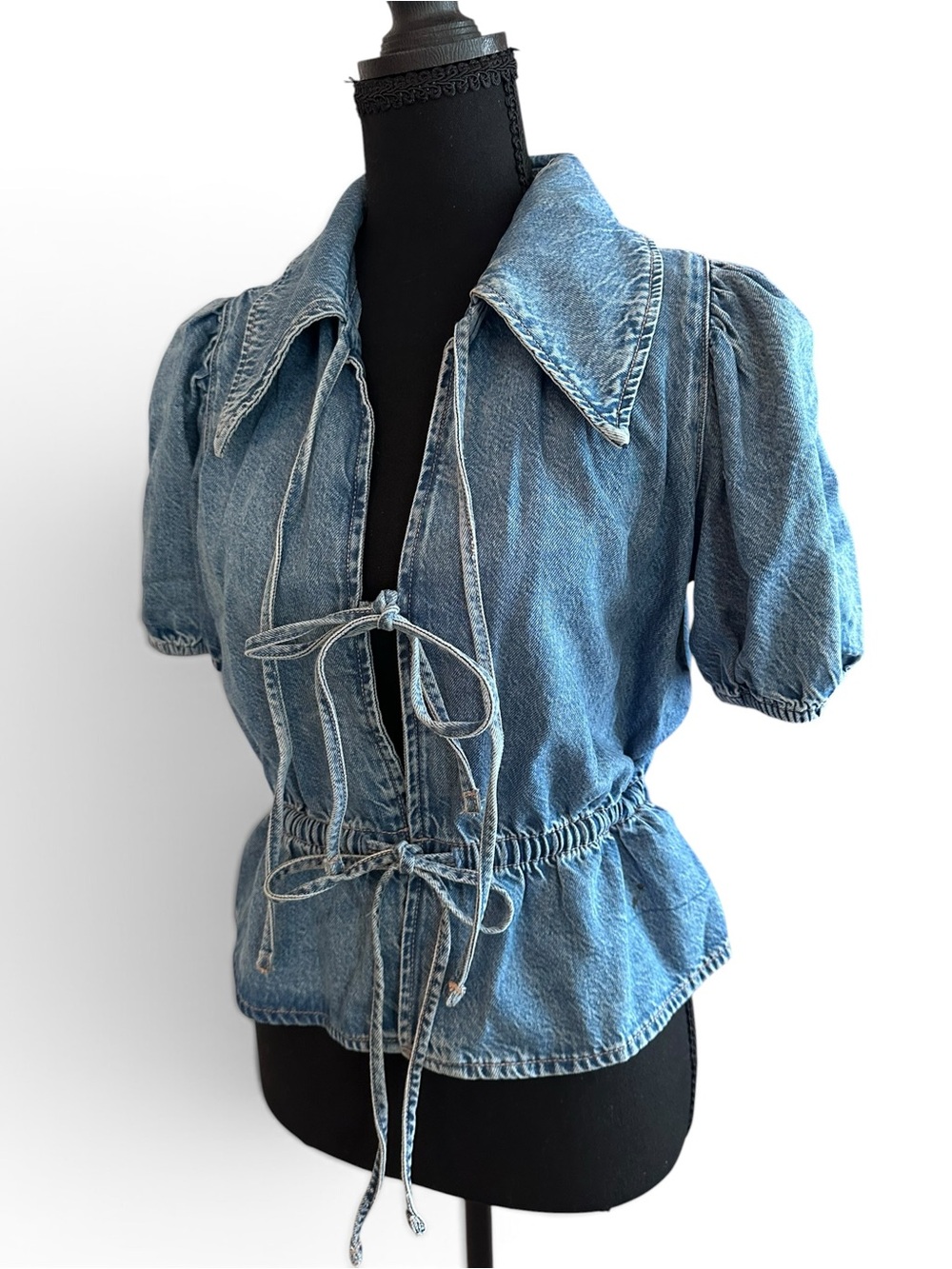 American Eagle Outfitters Light Blue Denim Shirt Jacket